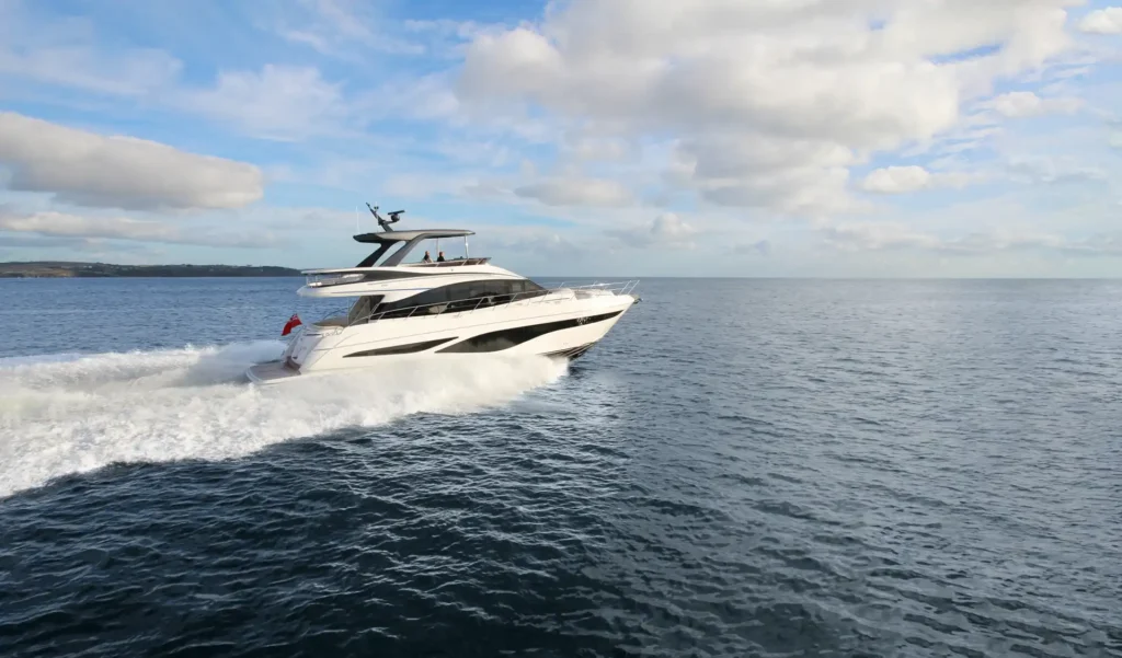 f65-exterior-white-hull-3