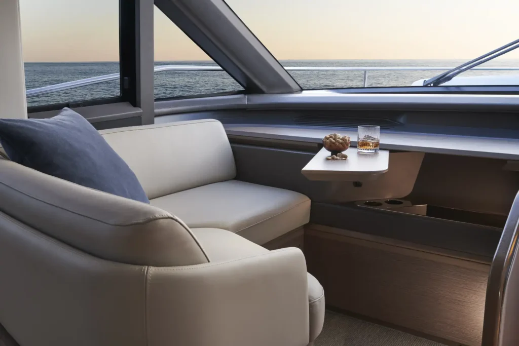 y72-interior-j-seat-1