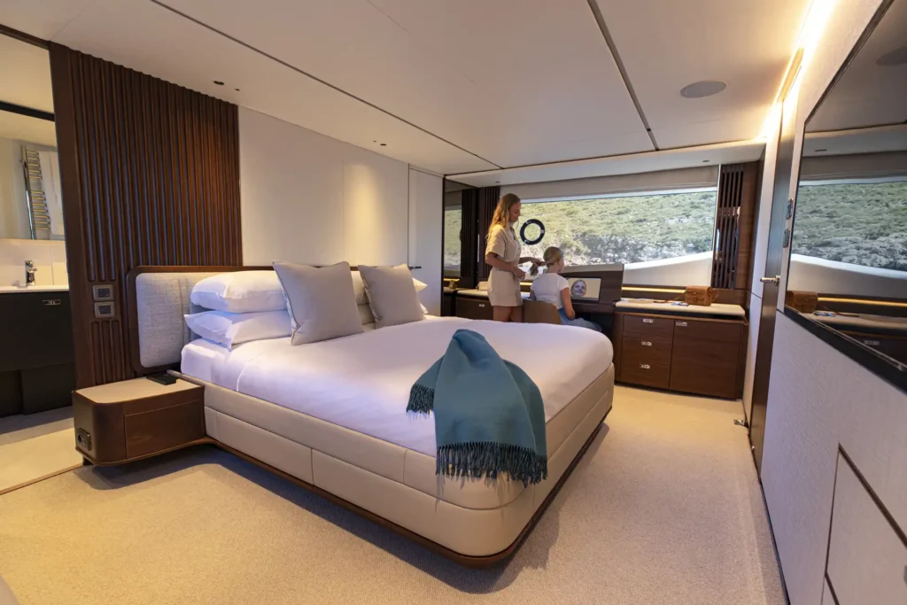 y80-exterior-master-stateroom-1