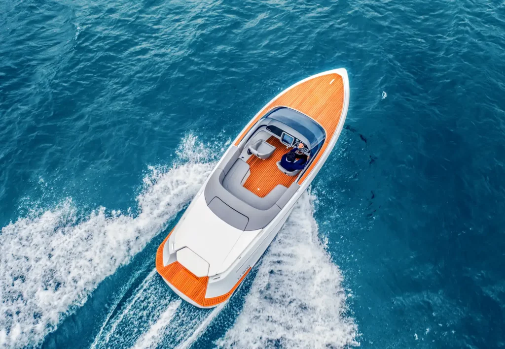 Marian M 800 bei Fahrt von oben