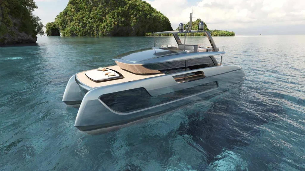 Die Sunreef 66 Ultima, dargestellt in einem schrägen Seitenwinkel, zeigt ihre schlanke Form und das fortschrittliche Design, das Geschwindigkeit und Effizienz vereint.