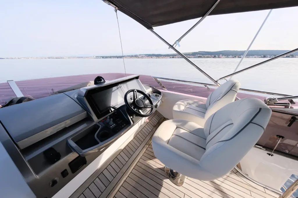 Princess_yachts_F50_exterior_09