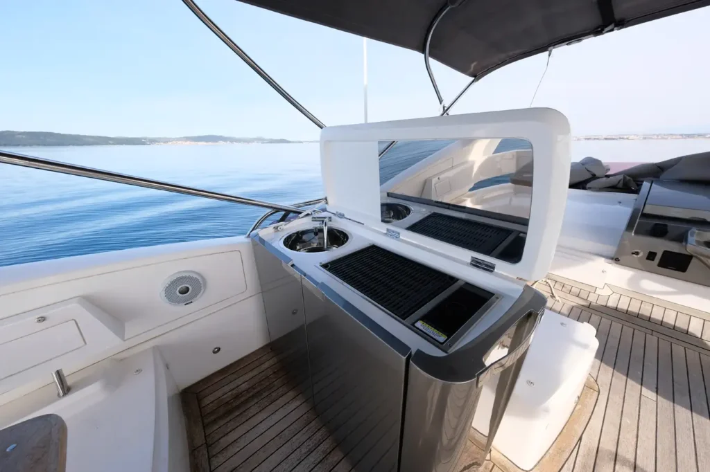 Princess_yachts_F50_exterior_13