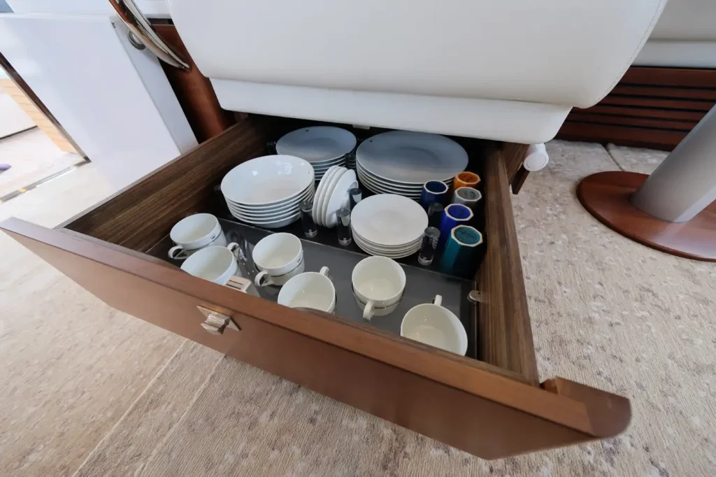 Princess_yachts_F50_interior_05