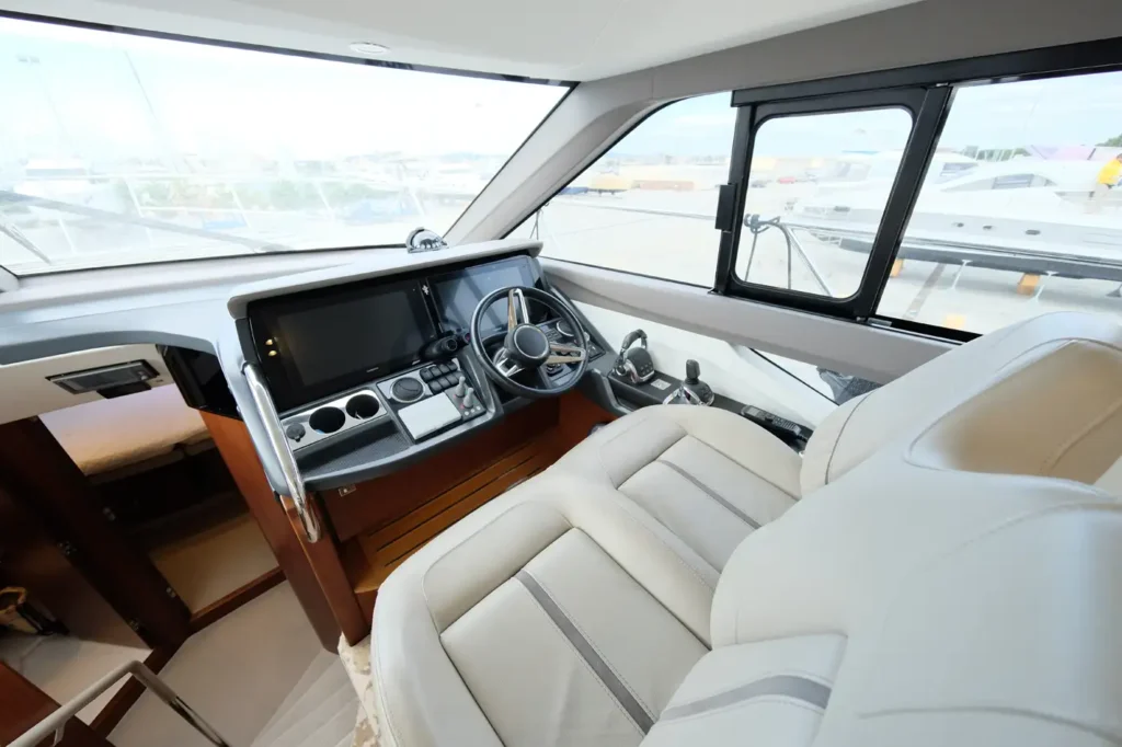 Princess_yachts_F50_interior_11
