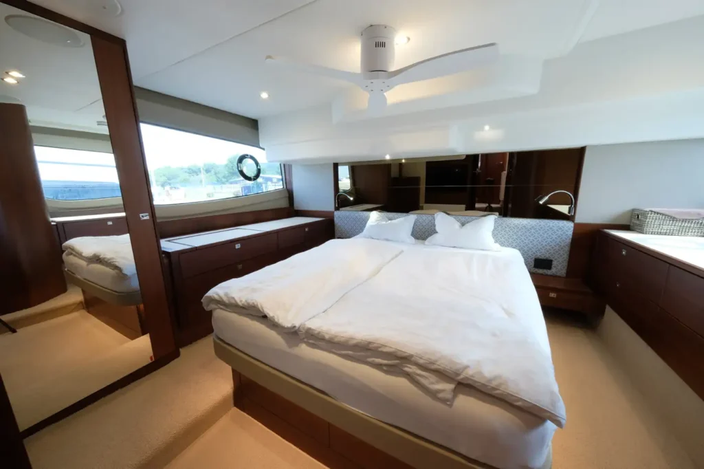 Princess_yachts_F50_interior_18