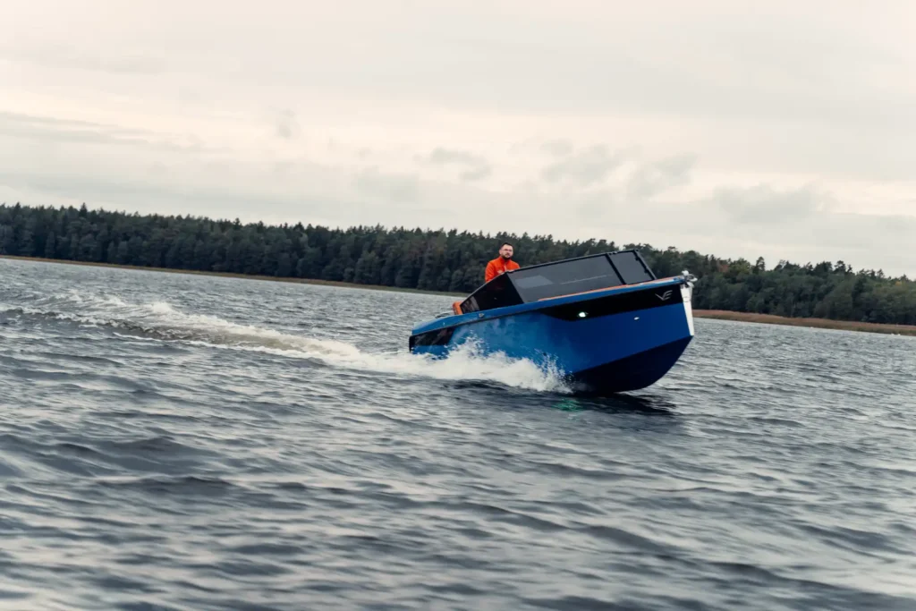 Avcon-Yacht_Veloce-V755-ext_04