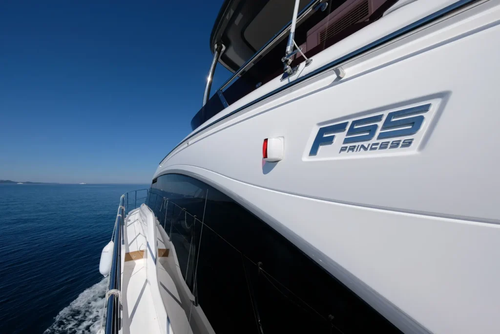 Princess_F55_2024_22_Side_Deck_F55_Logo