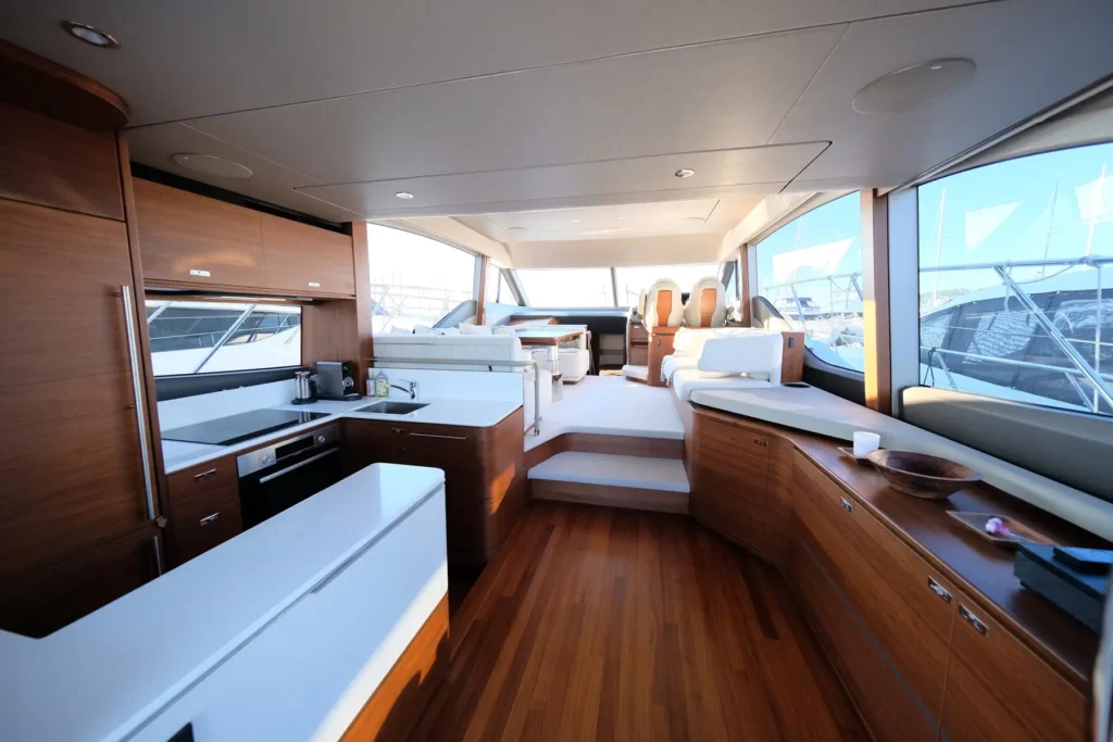 Princess_F55_2024_23_Main_Salon