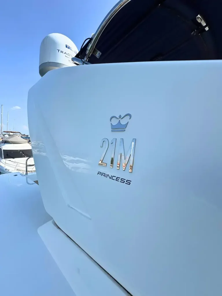 Avcon-Yacht_Princess_21M_Princess-Yacht-Modellbezeichnung-21M