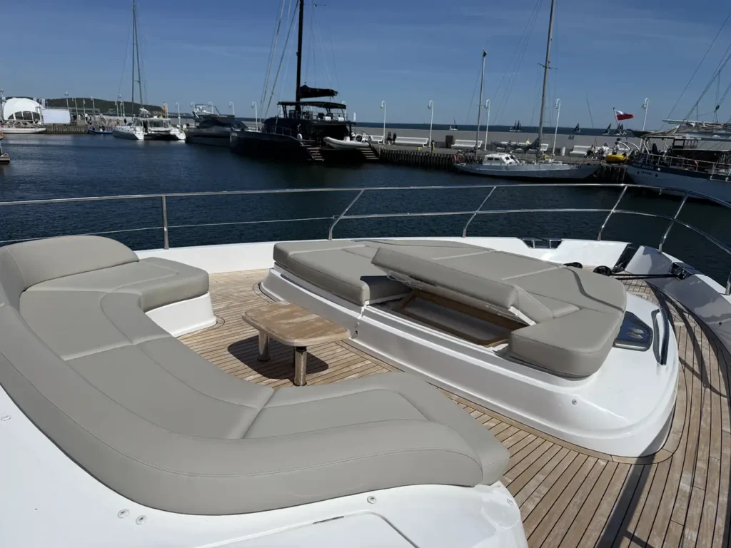 Avcon-Yacht_Princess_Y72_bow-cushions-close-up-upholstery-detail