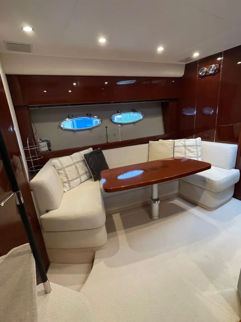 Avcon_Yacht-Princess_V42_2012-16