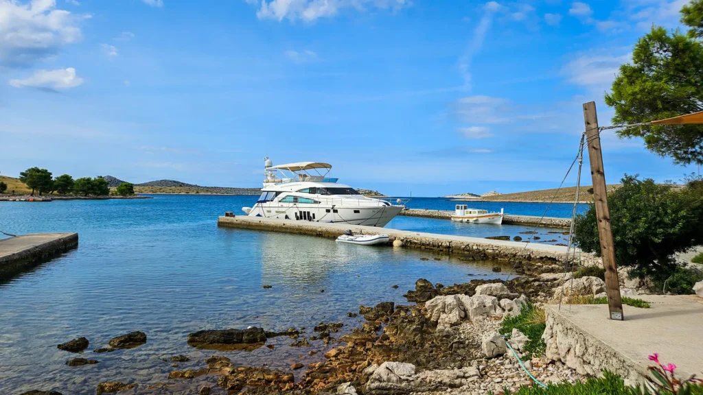 ay_pya-fairline_58_squadron-4