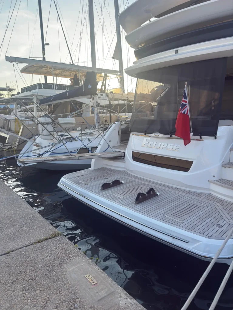 12_Avcon_Yacht_Aerial_View_At_Marina