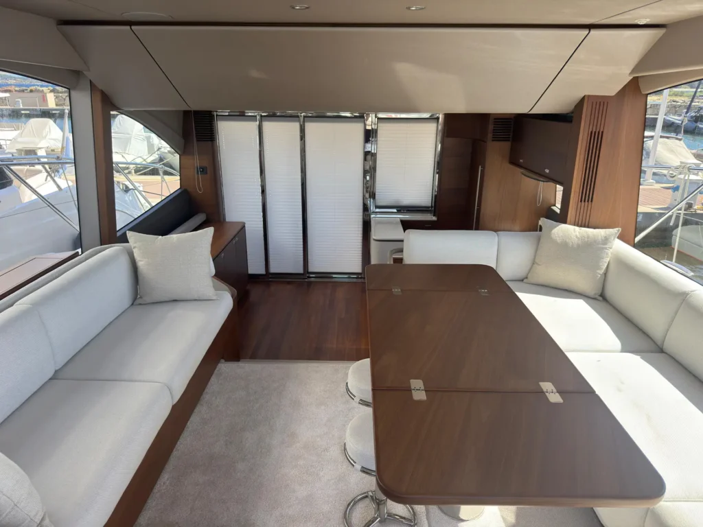 22_Avcon_Yacht_F55_202_Salon_Dinette_And_TV