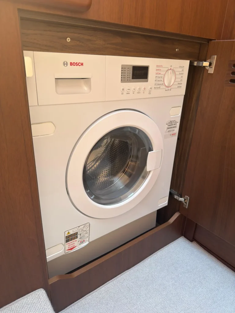 42_Avcon_Yacht_F55_202_Utility_Washing_Machine